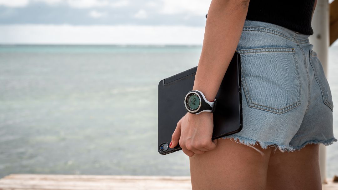 The Call of the Deep: Is a Dive Professional Career Right for You?