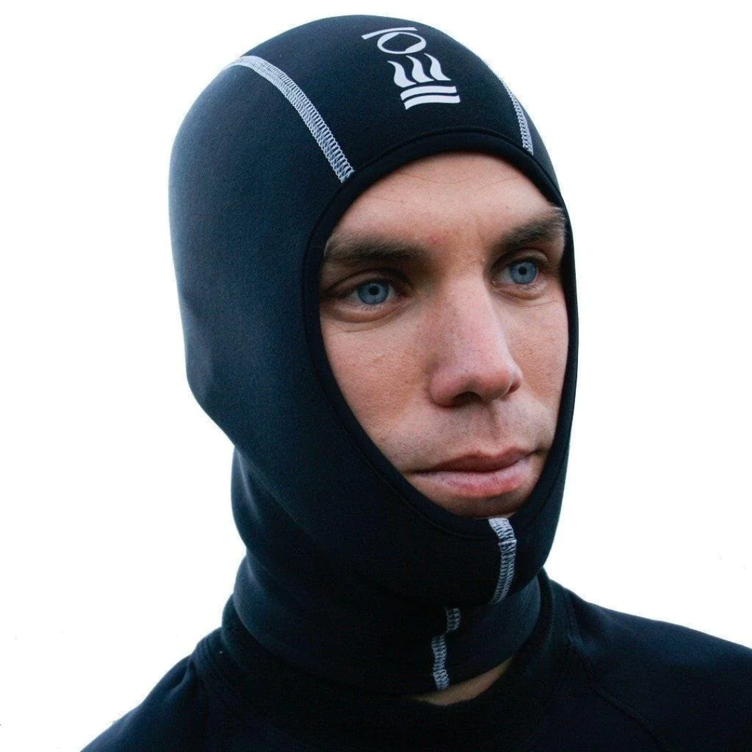 Fourth Element Thermocline Hood at Dive Rutland