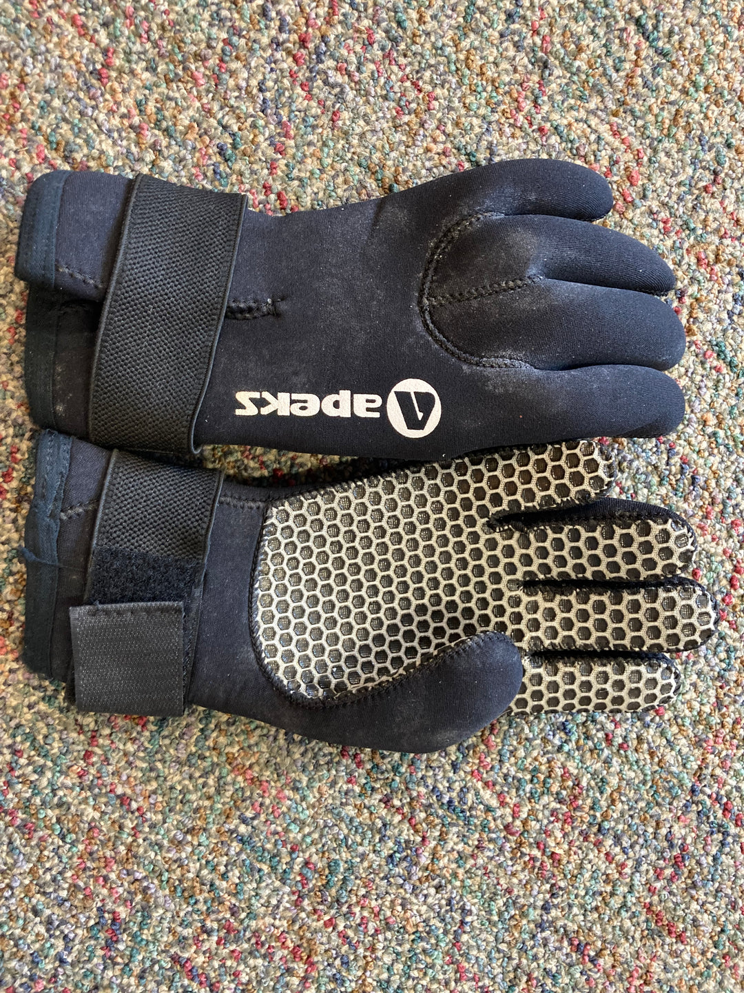 Apeks Gloves Small Secondhand | Dive Rutland