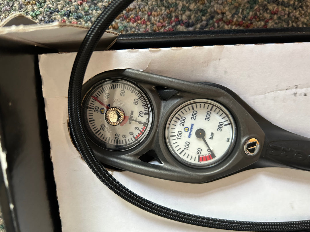 Apeks Dual Pressure and Depth Gauge Secondhand | Dive Rutland
