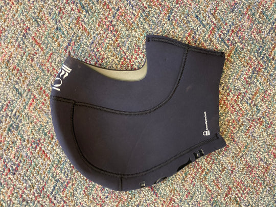 Fourth Element Hood L Secondhand
