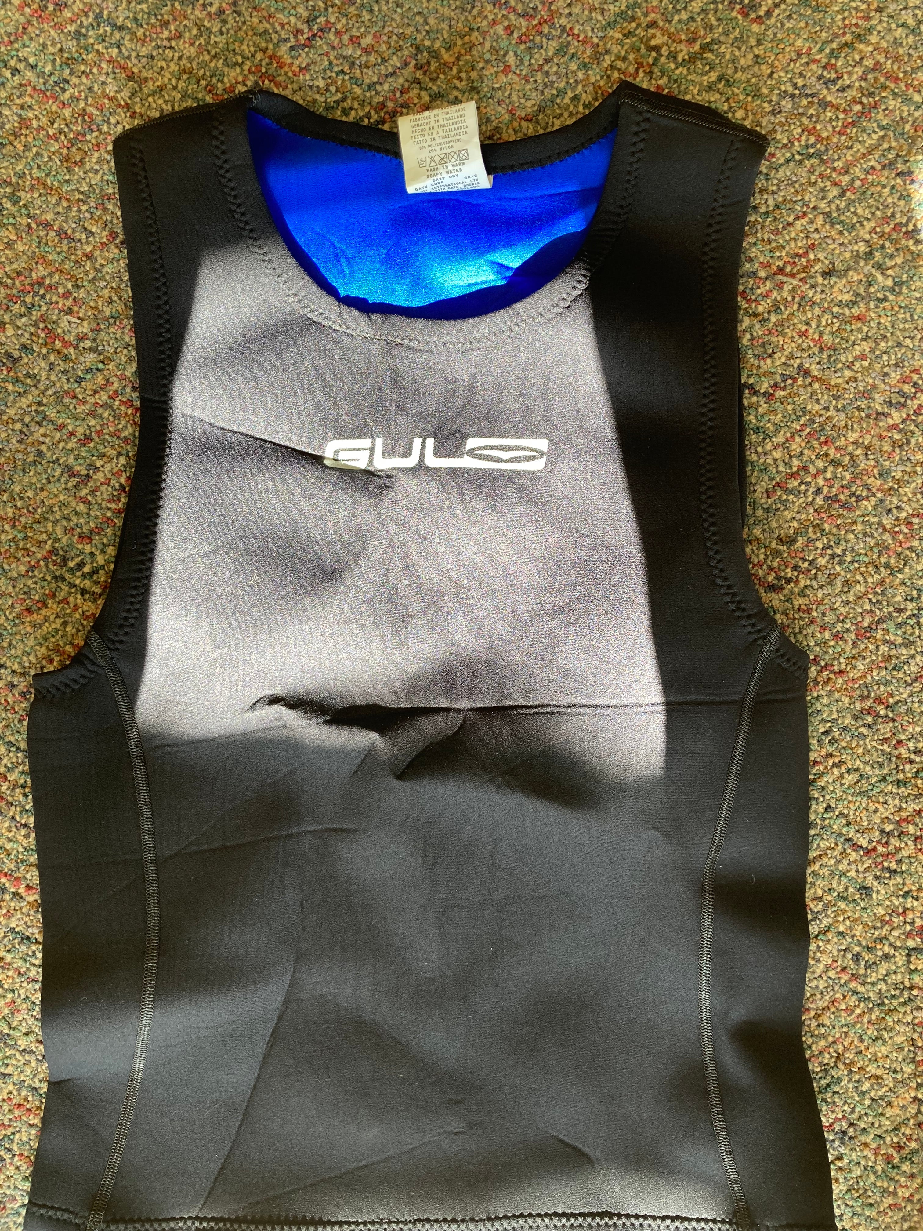 Gul_Neoprene_top