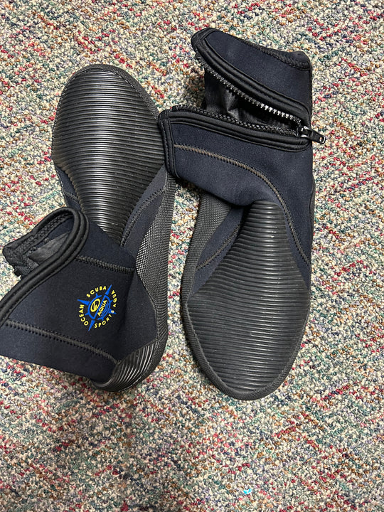 Boots Various:  Secondhand