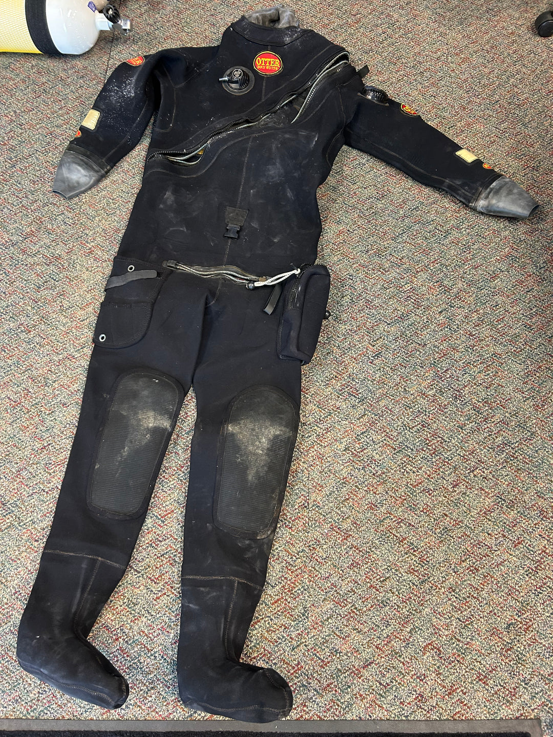 Drysuit: Otter: Mako T: Size LT: Secondhand
