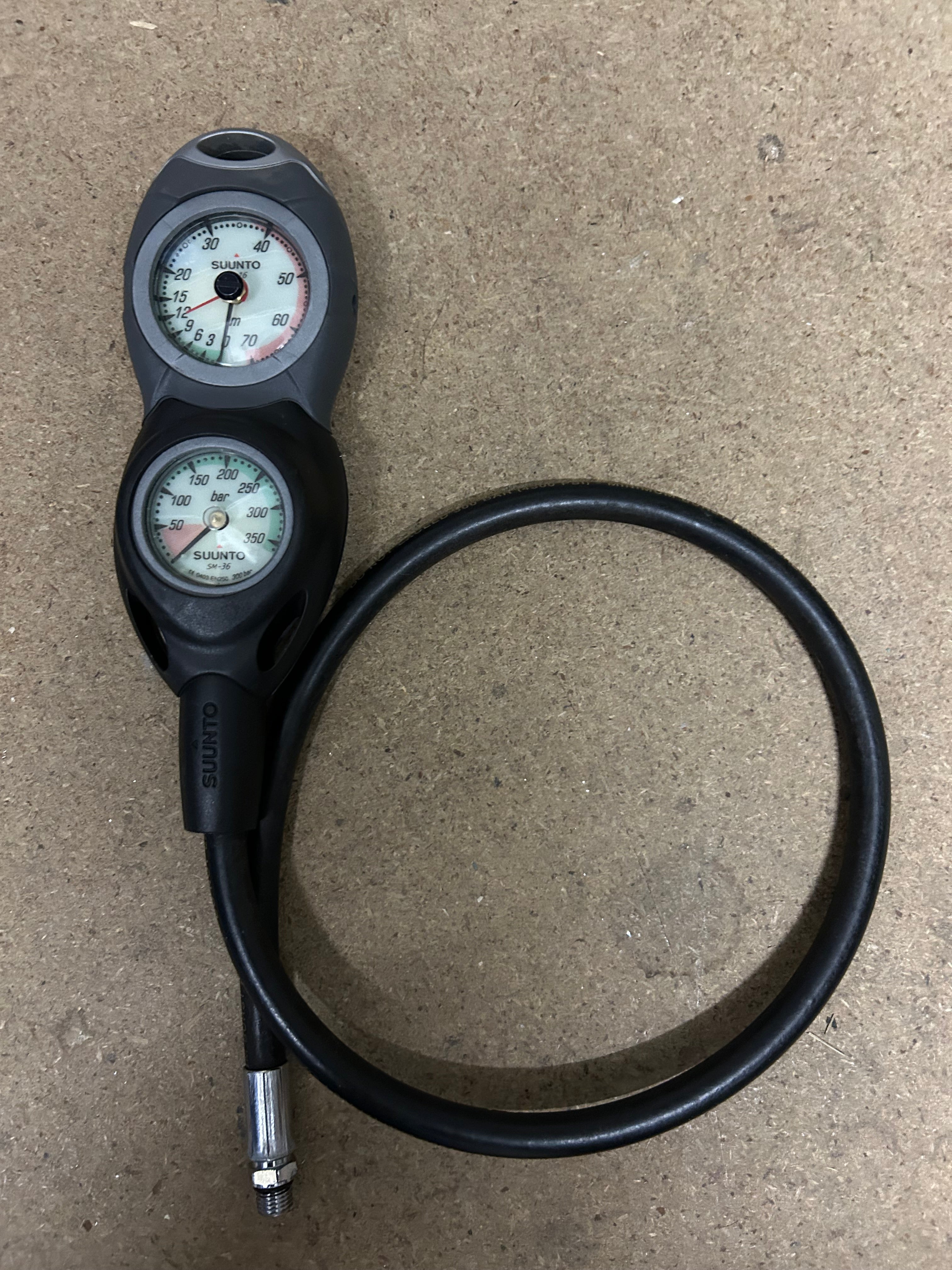 Suunto Pressure and Depth Gauge Secondhand | Dive Rutland