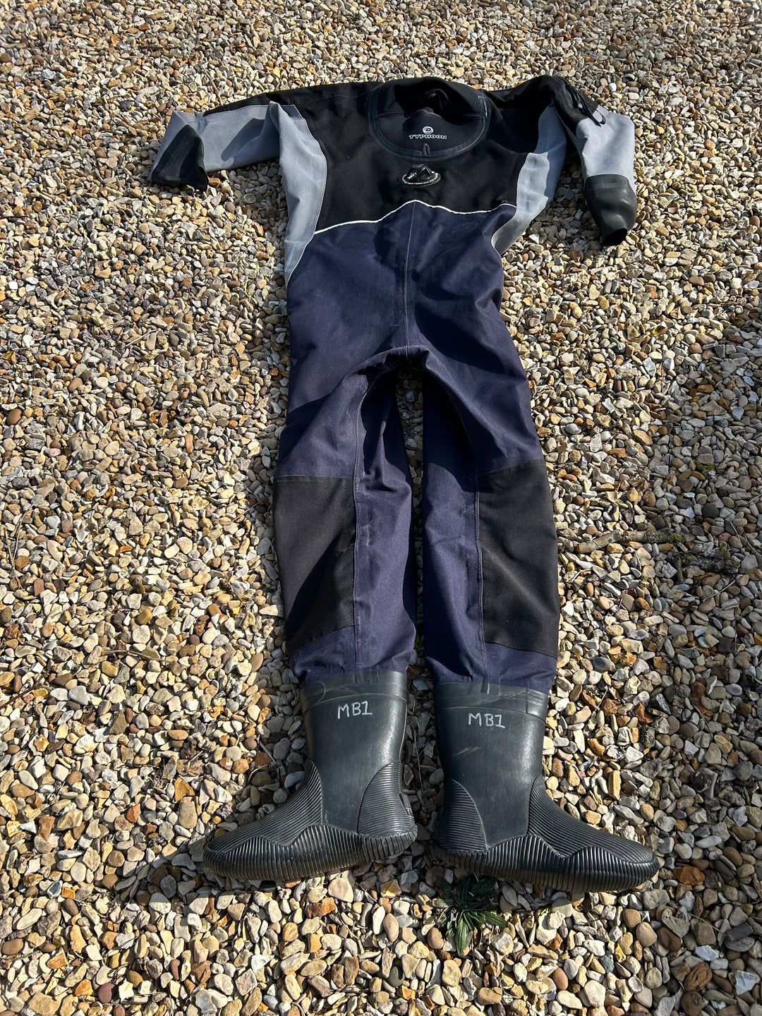 Typhoon Drysuit Secondhand Medium Broad | Dive Rutland