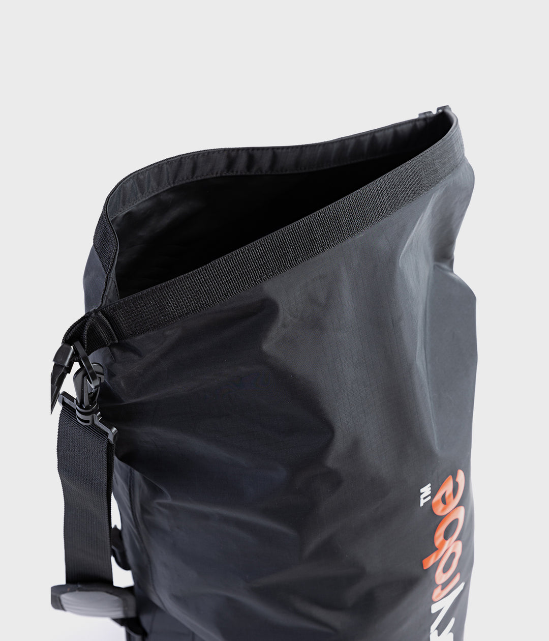 Dryrobe Compression Travel Bag | Dive Rutland